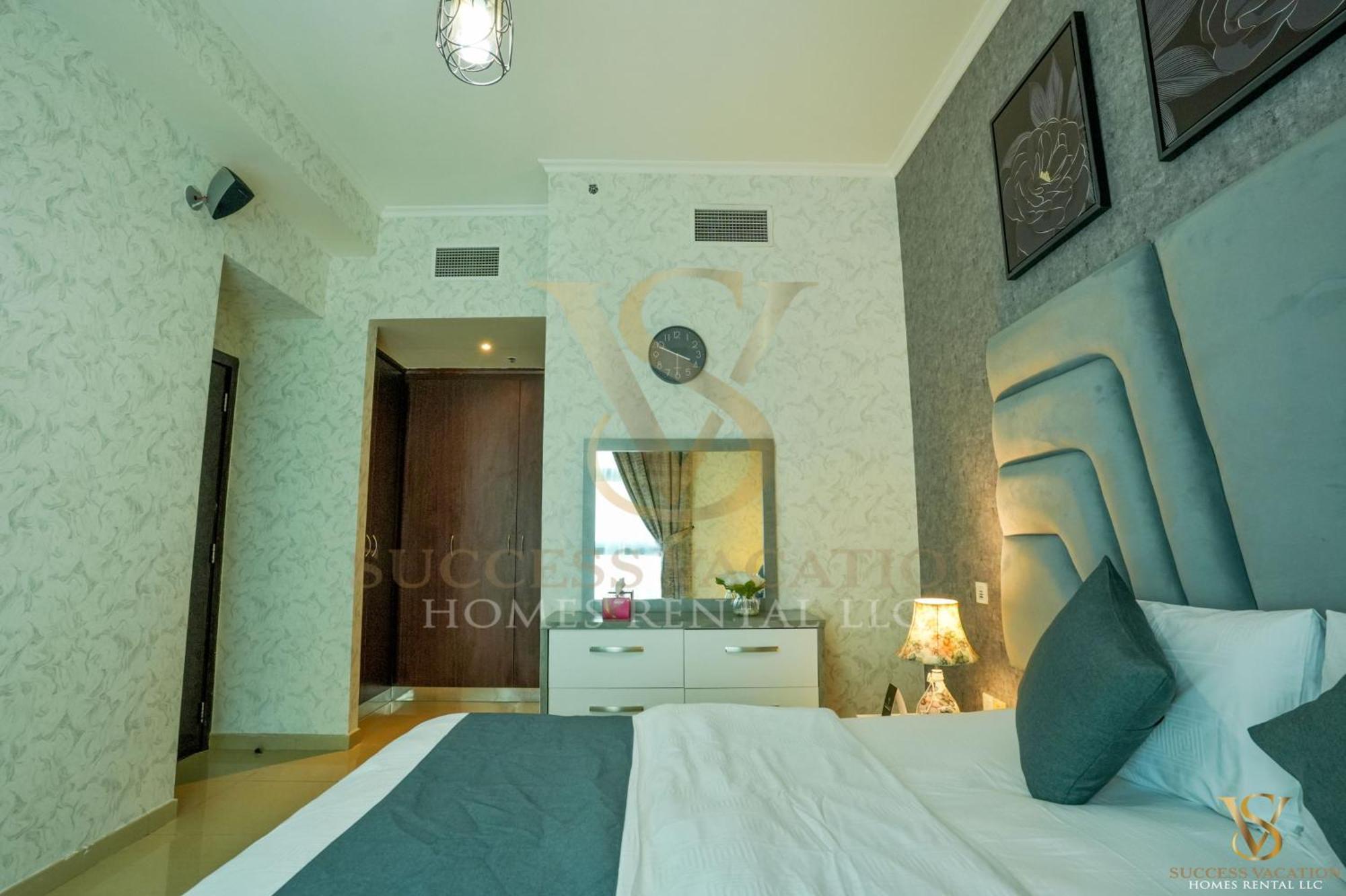 Success Luxury Apartment - 5 Min Away Marina Corniche - Free Housekeeping Provided Everyday-24-7 Staff Available For Services Дубай Экстерьер фото