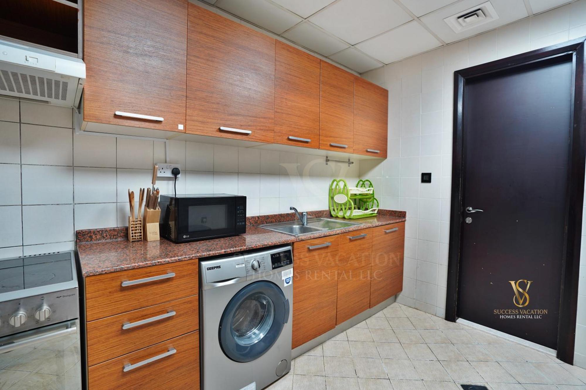 Success Luxury Apartment - 5 Min Away Marina Corniche - Free Housekeeping Provided Everyday-24-7 Staff Available For Services Дубай Экстерьер фото